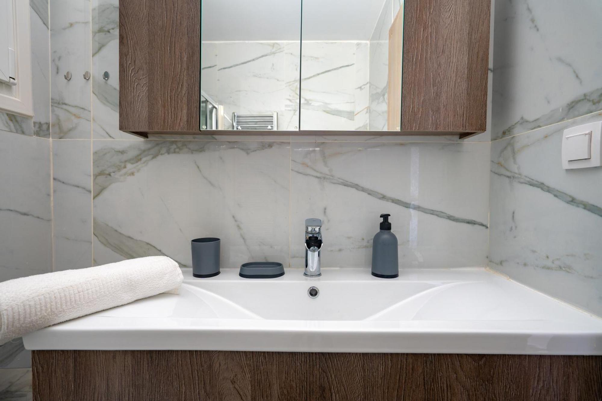 Apartment Koukaki 1 Bedroom 4 Persons By Mps Athens