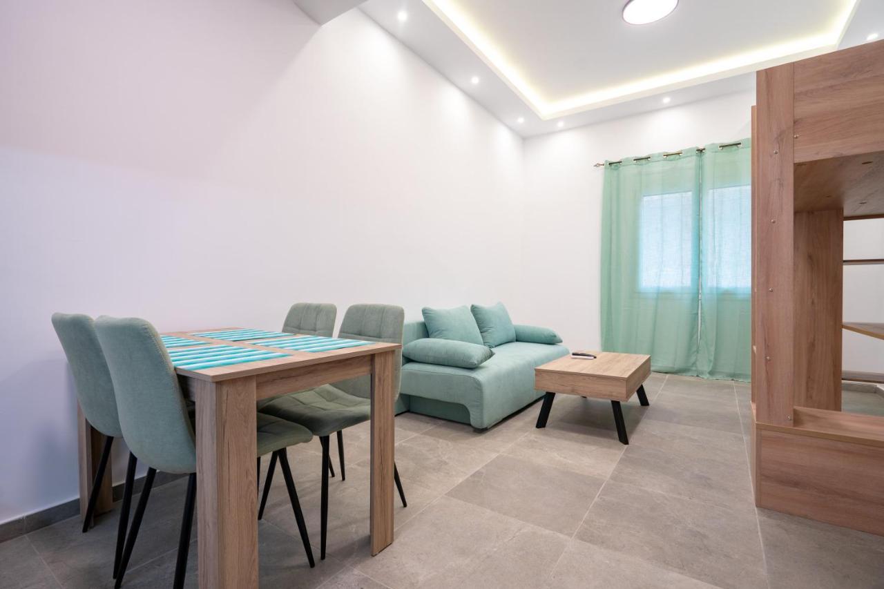 Koukaki 1 Bedroom 4 Persons By Mps *